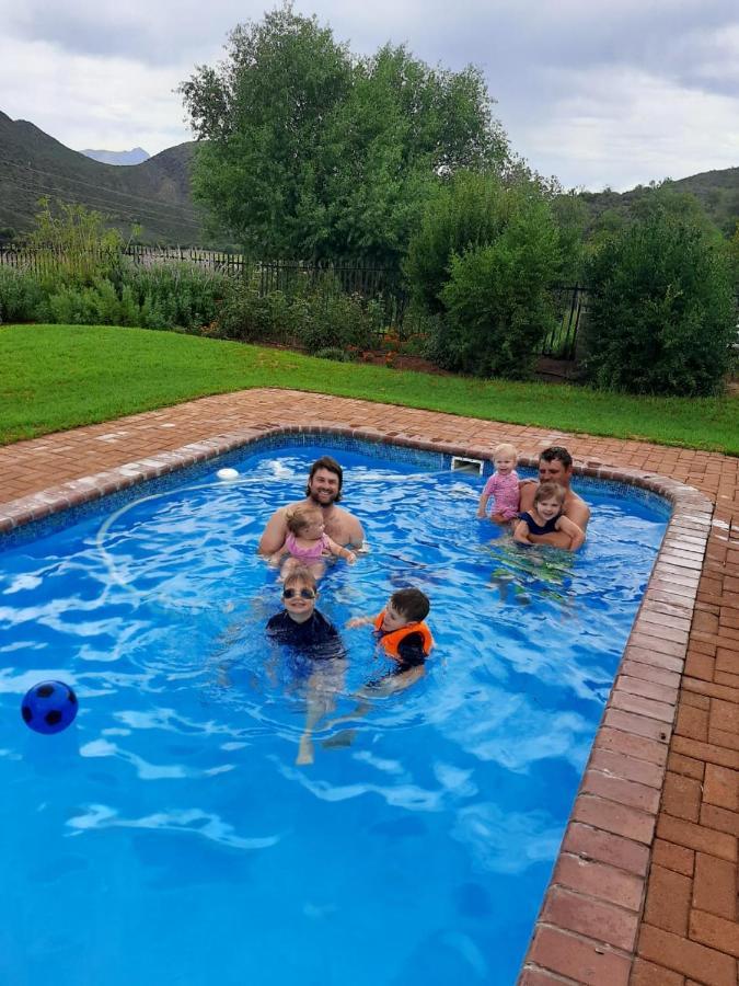 Wilgewandel Holiday Farm & Day Restaurant Oudtshoorn Extérieur photo