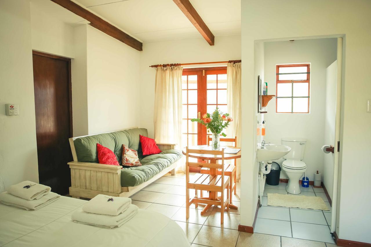 Wilgewandel Holiday Farm & Day Restaurant Oudtshoorn Extérieur photo